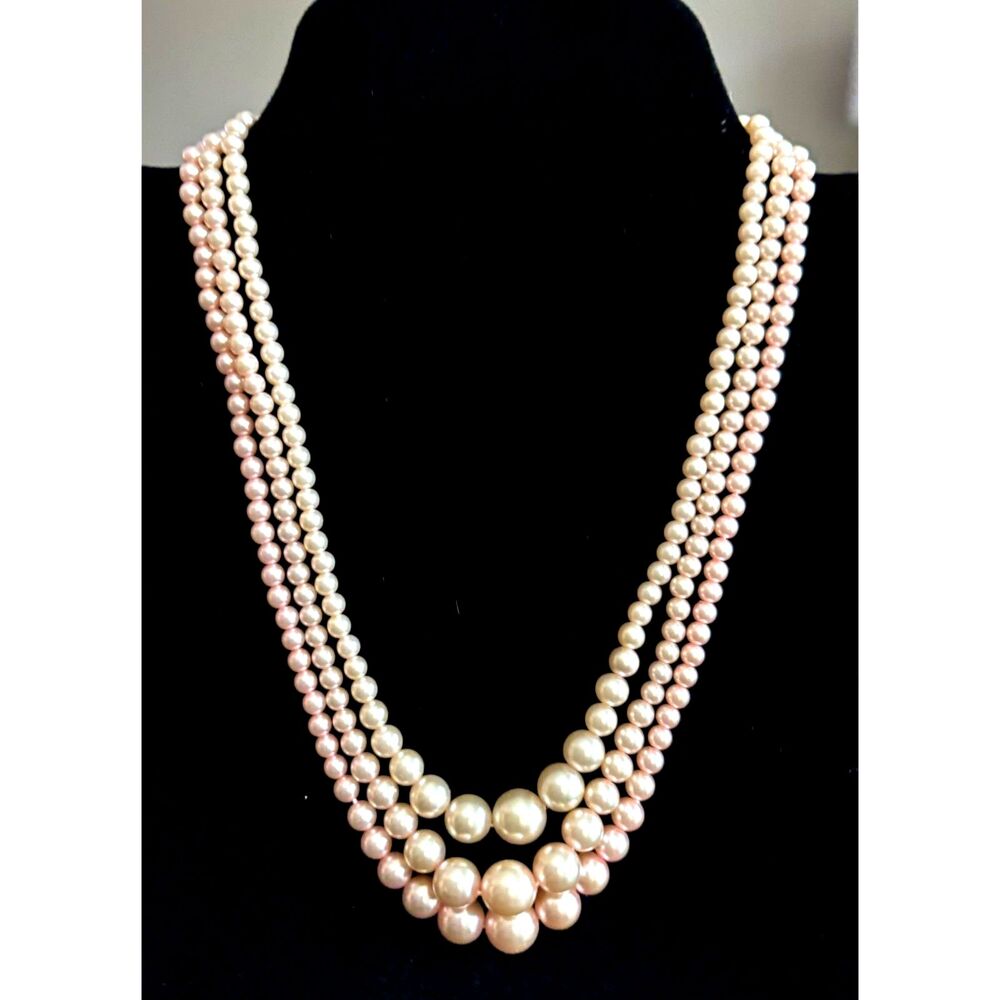 VTG Trifari Orientique Pink Faux Pearl Strand Necklace Rhinestone Clasp Box Sign
